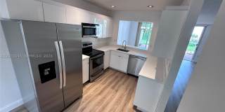 9781 NW 45 Ln Gallery 1