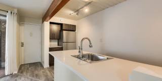 2 Bedroom condo in Denver Gallery 3