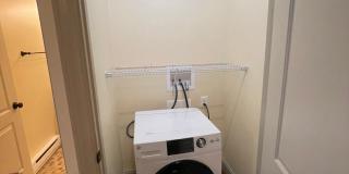 1404 E State St Apartments Gallery 10