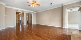 Spacious 2 Story 5 Bedroom , 4 full bathrooms located in Stone Oak! Spacious 2 Story 5 Bedroom , 4 full bathrooms located in Stone Oak! Gallery 7