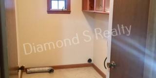 LOCATION! LOCATION! LOCATION!  South Springfield Duplex Available! Gallery 9
