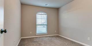 3bed/2bath Home Available in the Heart of Newcastle! Gallery 22