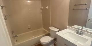 Spacious and Spectacular! 4 Bedroom home on gorgeous lot. Gallery 34