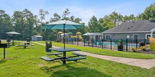 Galbraith Pointe Apartments and Townhomes Gallery 46