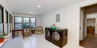 3 Bed | 2 Bath in Midtown! Gallery 12