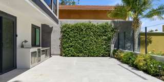 Luxury waterfront living in Calabasas Luxury waterfront living in Calabasas Gallery 38