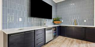 The Banks at Rivergate Gallery 31