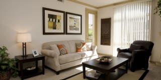 Avalon Thousand Oaks Plaza Gallery 8