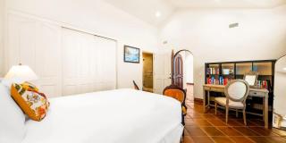 5204 Chelsea Gallery 57