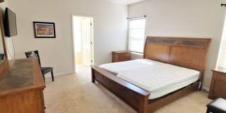 3 Bedroom, One Level Furnished Home in Emerald Ridge Gallery 20