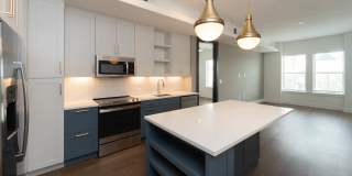 The Louise - Apartments & Townhomes Gallery 10