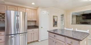 9369 TOVITO Drive Gallery 4