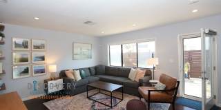 Centrally Located Mid-Century Contemporary Home Centrally Located Mid-Century Contemporary Home Gallery 11