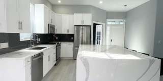 304 NW Bentley Circle Gallery 3