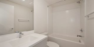 The Commodore Apartments Gallery 32