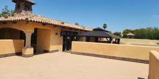 Fully Furnished! Charming 1BED/1BATH private space located in the desirable North Scottsdale ! Gallery 26
