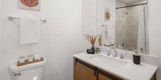 2 Southport Lane Gallery 26