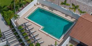 ***Ask about the TWO WEEKS FREE**LUXURY STUNNING REMODELED FURNISHED 3 BEDROOM\2 BATH CONDO FOR RENT IN HIGHLY-DESIRED PARK SHORE NAPLES ** Gallery 5