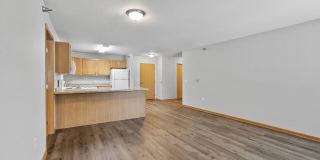 Creekside Commons Apartments Gallery 12