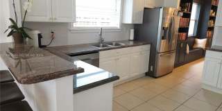 202 NE 36th Ter Gallery 11