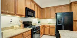 Modern Dublin Condo w/ Dual Suites & Resort-Style Amenities Modern Dublin Condo w/ Dual Suites & Resort-Style Amenities Gallery 9