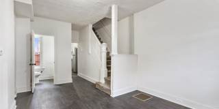 Bright 2 Bedroom, 1.5 Bath Home in Allison Hill! Gallery 4
