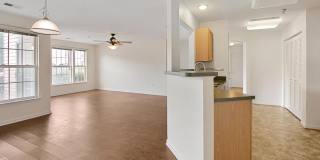 502 BRADLEY CT #5D Gallery 15