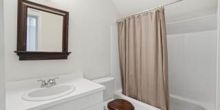 Charming Historic Capitol Hill Loft | 1 BR + Lofted Bedroom Gallery 8