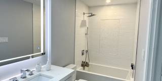 123 W North Street Gallery 8