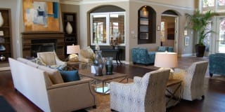 Pinnacle at Galleria Luxury Apartments Gallery 14
