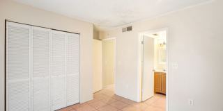 Nice 1 Bed/ 1 Bath in  Gated Community with Lakes/Ponds! Gallery 12
