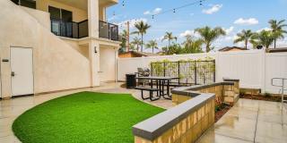 611 Highland Gallery 2