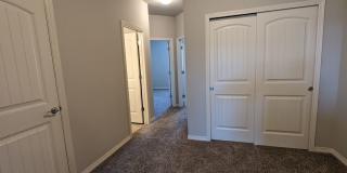 Beautiful Newer Townhome Gallery 9