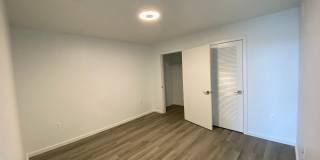 725 W Pratt Gallery 33