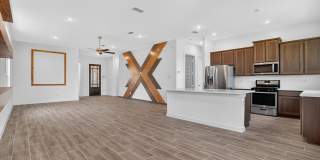 620 Godley Gallery 12