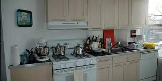 Stunning 2BR Queen Anne Victorian in East Rock | Bay Windows | In-Unit W/D | Parking Included Gallery 6