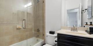 8781 NW 98th Ct Gallery 33