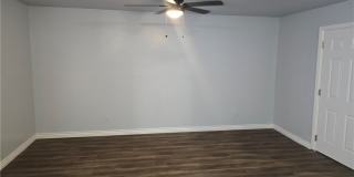 716 N 11th Street Gallery 5