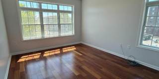 102 E Elizabeth Ave Gallery 16