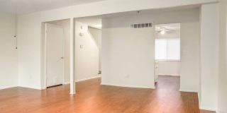 Looking for a spacious and comfortable townhouse in a convenient location? Look no further than 3305 Bridge Manor! Looking for a spacious and comfortable townhouse in a convenient location? Look no further than 3305 Bridge Manor! Gallery 1