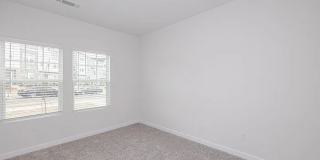 Room in 4 Bedroom Home at Millennium Ave Gallery 31