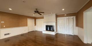 115 Adams Avenue Gallery 25