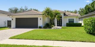 Stunning 4BR House in Naples Gallery 4