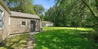 1235 River Drive Gallery 21