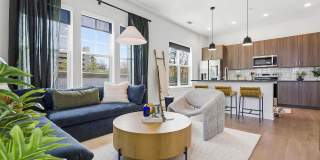 AMLI Brookhaven Apartments Gallery 3