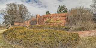 Beautiful 2 bed 1 bath Condo in Aurora Gallery 13