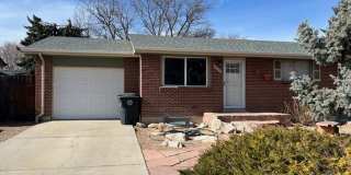 Lovely 5-bedroom, 2-1/2 bath home. Centrally-located in Longmont with convenient access to shopping and Highway 287. Gallery 1