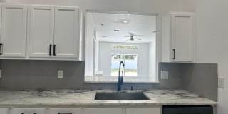 4 Bedroom / 2 Bath House Gallery 12