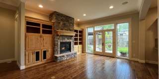 Luxury 5 Bedroom Home with Soaking Tub, Chef’s Kitchen & Expansive Primary Suite Luxury 5 Bedroom Home with Soaking Tub, Chef’s Kitchen & Expansive Primary Suite Gallery 22