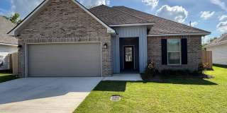 THE COVE AT VILLAGGIO NEAR BAFB Gallery 1